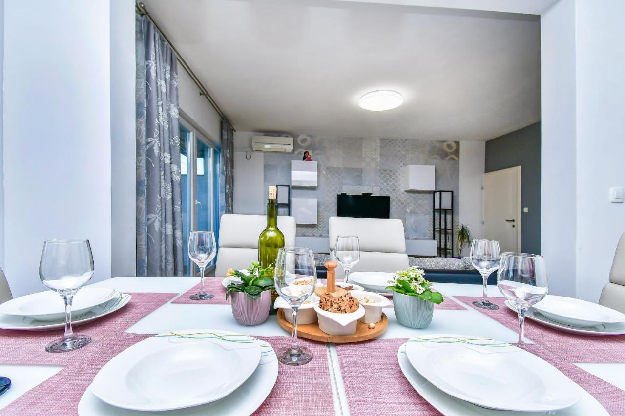 Apartment Ela Omiš Εξωτερικό φωτογραφία