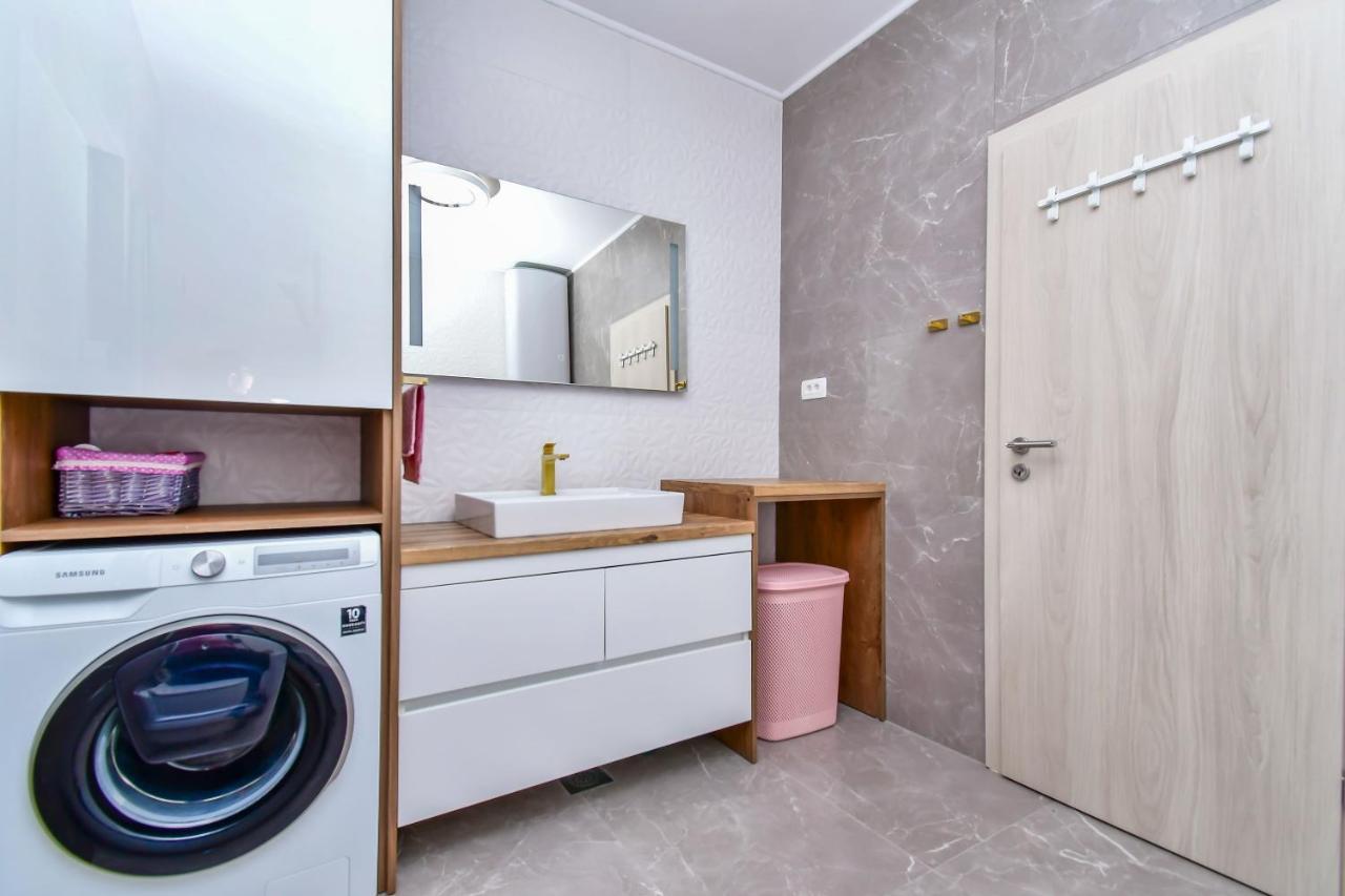 Apartment Ela Omiš Εξωτερικό φωτογραφία