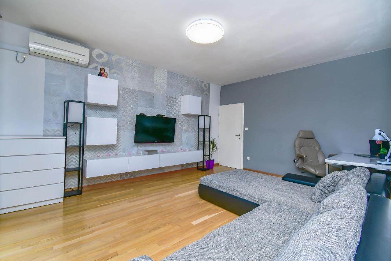 Apartment Ela Omiš Εξωτερικό φωτογραφία